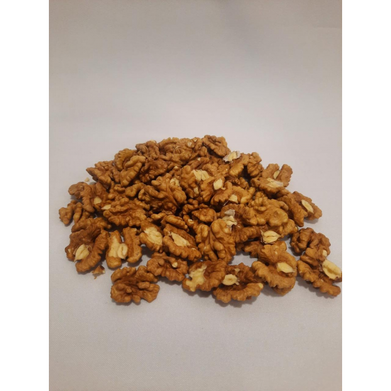 Горіх волоський  (грецький), бабочка. 100 грам